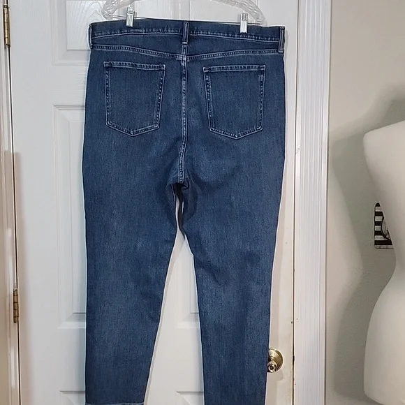 Banana Republic Ultra high rise slim fit premium jeans - Picture 4 of 8